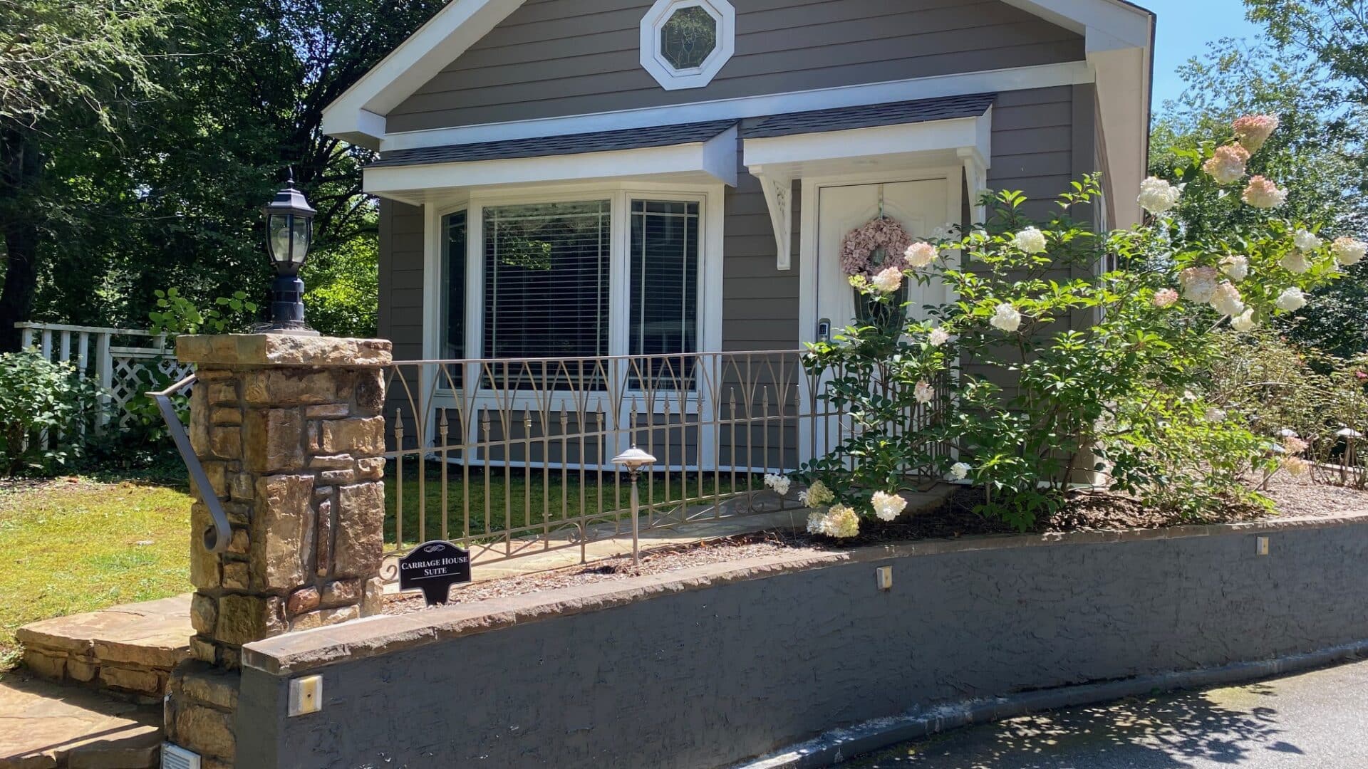 Carriage House Suite Exterior at the Andon-Reid Inn B&B